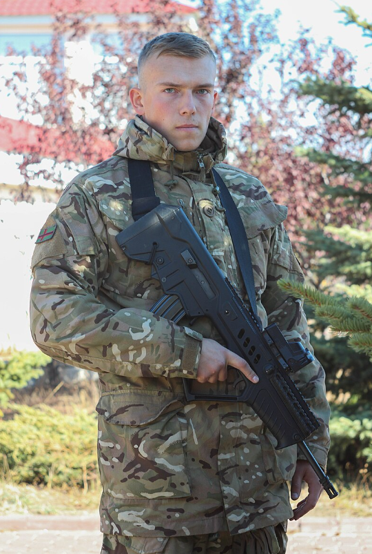 Руководил обороной Мариуполя. Где сейчас легендарный командир &quot;Азова&quot; Денис Прокопенко